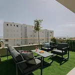 Sea 5 Apartment *