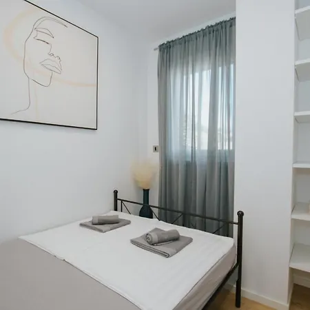 Apartment Sea 5 Split